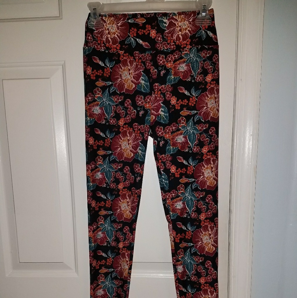 Lularoe floral print leggings
